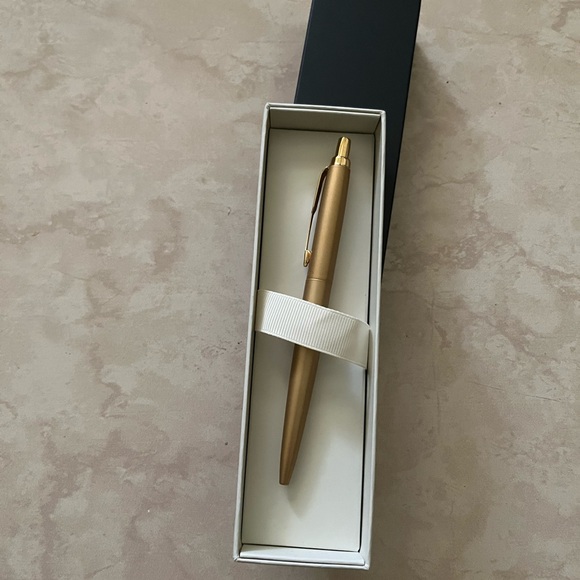 Parker Jotter XL Ballpoint Pen Medium Point 0.7mm Monochrome Matte Gold Blue